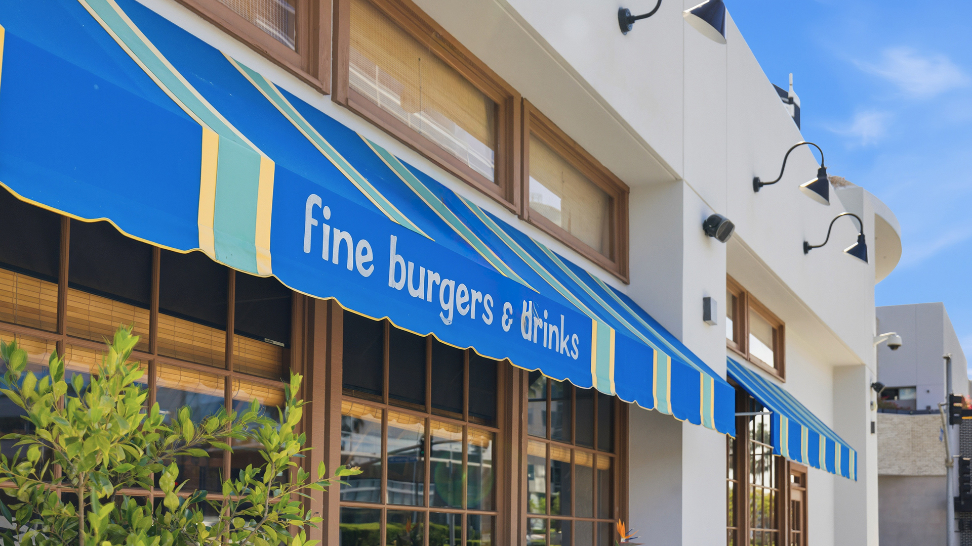 HHLA Facade Enhancement – Los Angeles