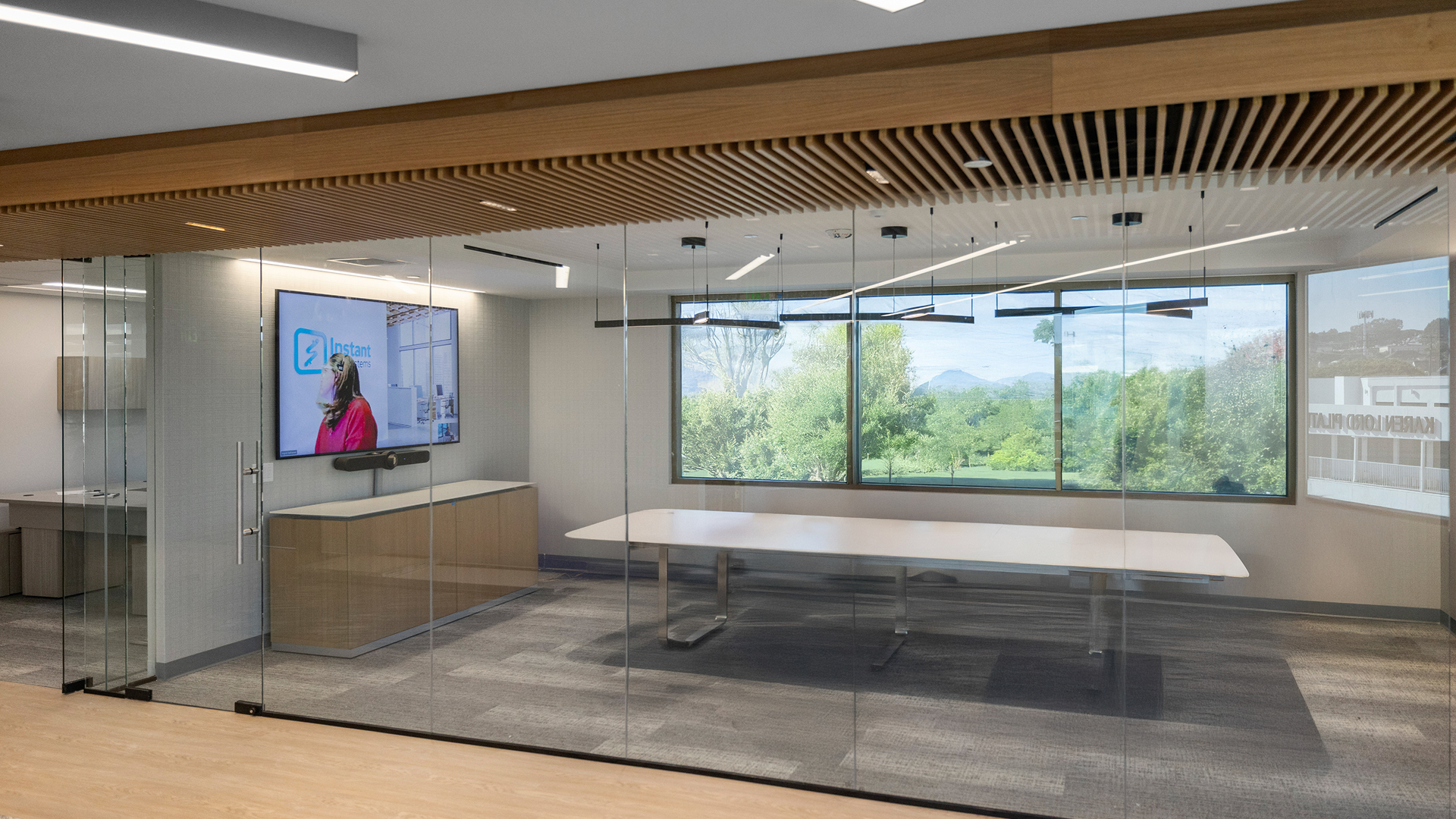Instant InfoSystems Redondo Beach 435 North Pacific Coast Highway