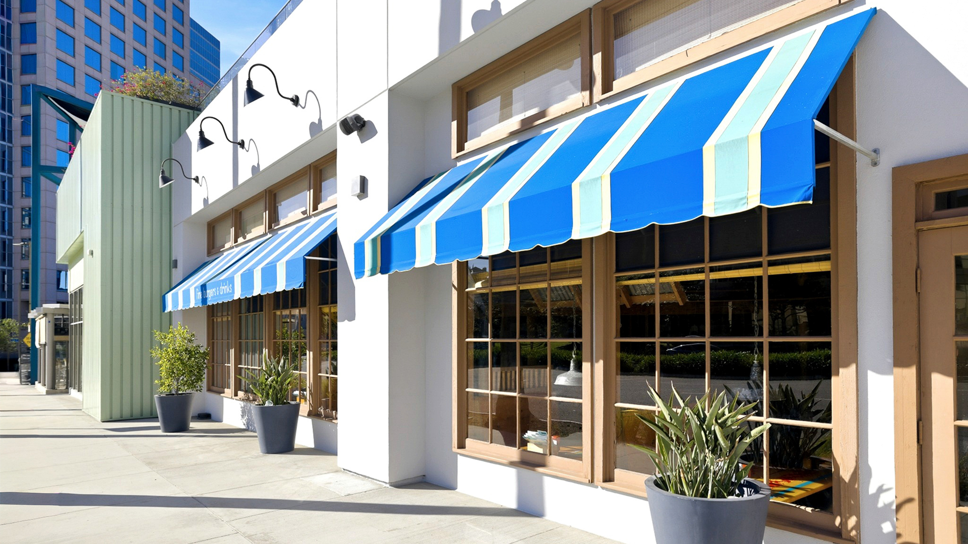 HHLA Facade Enhancement – Los Angeles