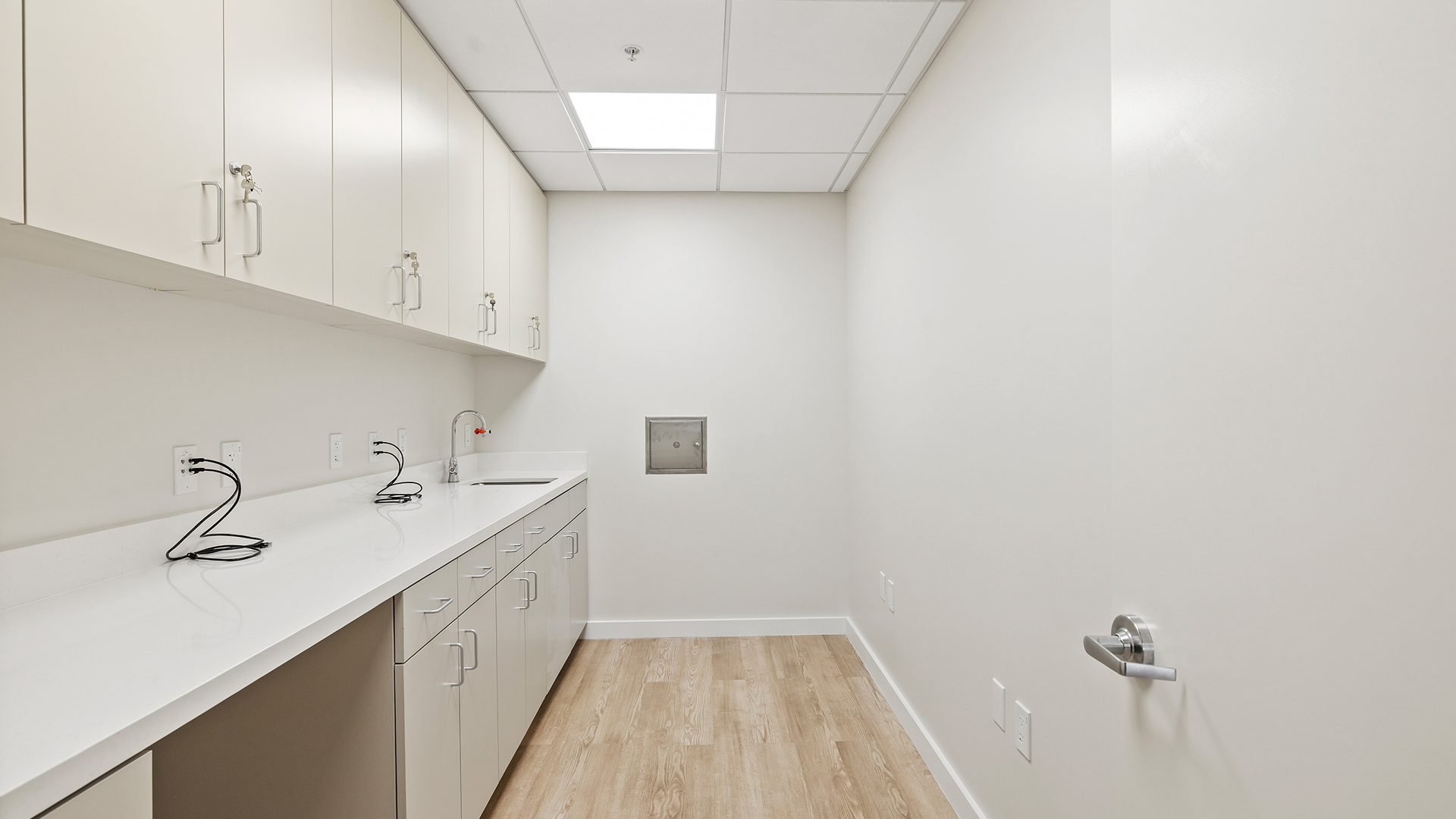 Sollis Health Santa Monica, CA High Res 2811 Wilshire Boulevard