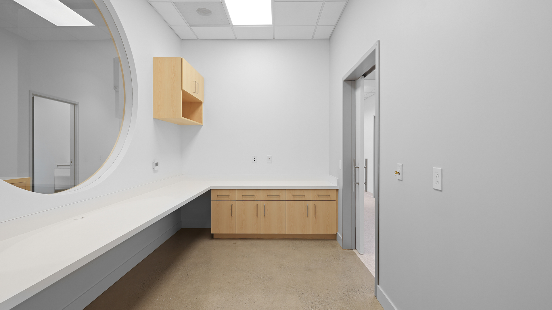 Promenade Animal Hospital – Long Beach High Res 3321 La Cienega Boulevard