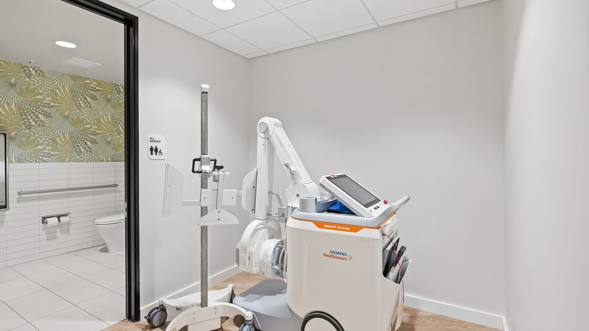 Sollis Health Santa Monica, CA High Res 2811 Wilshire Boulevard