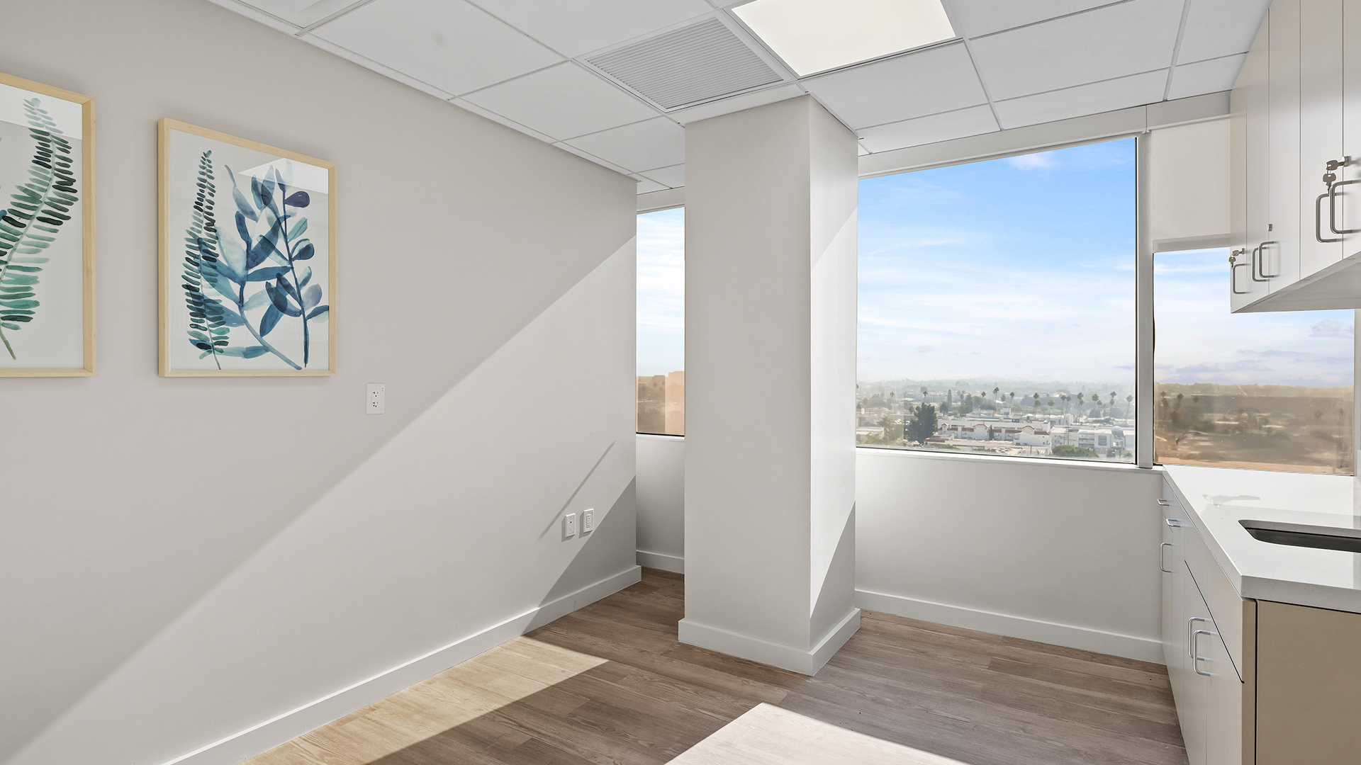 Sollis Health Santa Monica, CA High Res 2811 Wilshire Boulevard