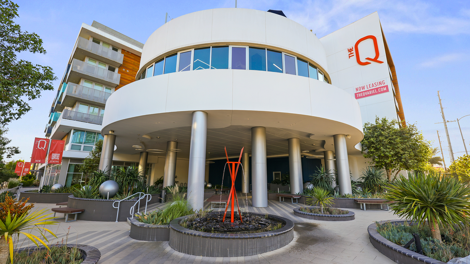 Curo Pet Care Woodland Hills High Res 6200 Variel Avenue